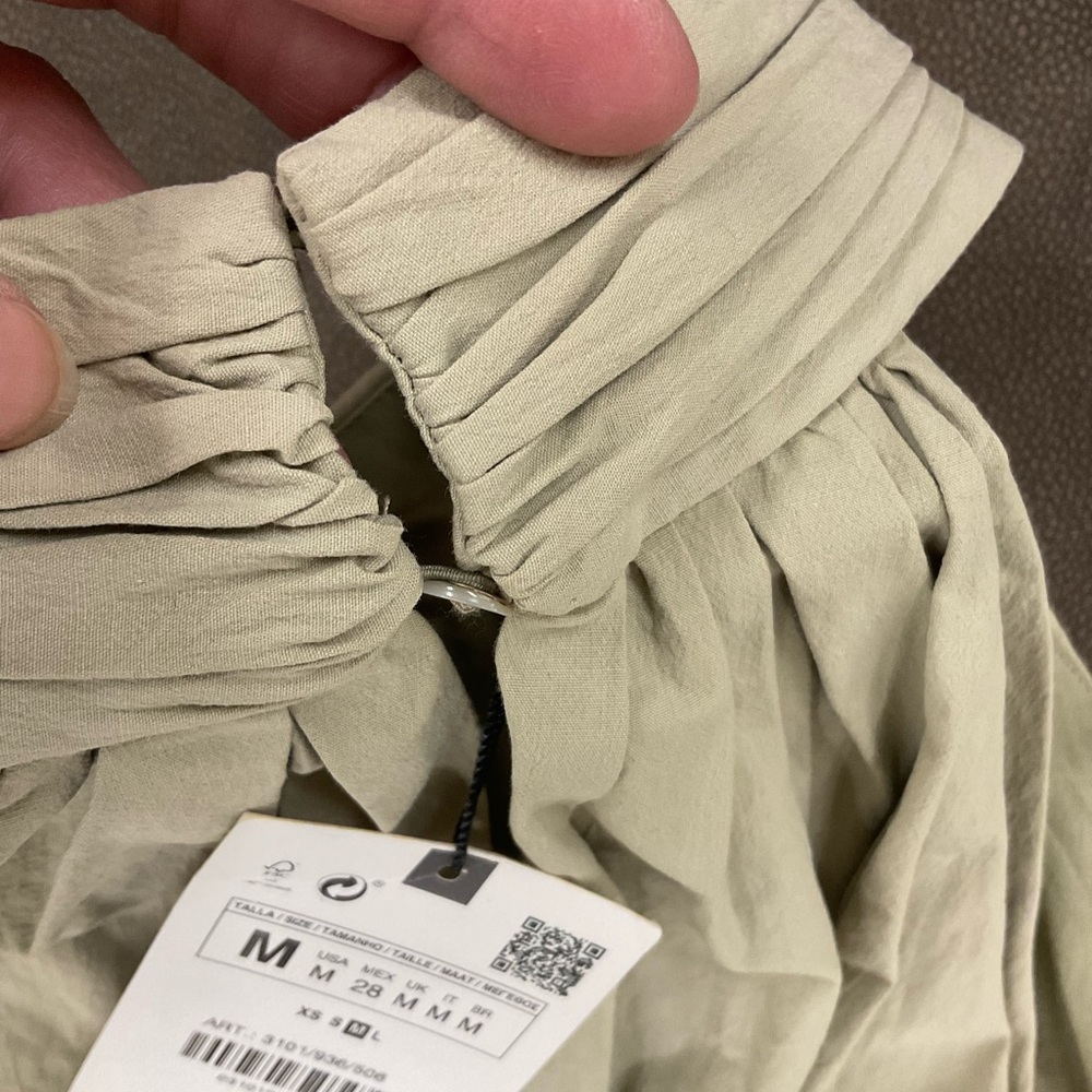 Zara Cream Pleated Crop Top - Picture 3 of 4